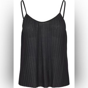 Black ribbed top 🖤